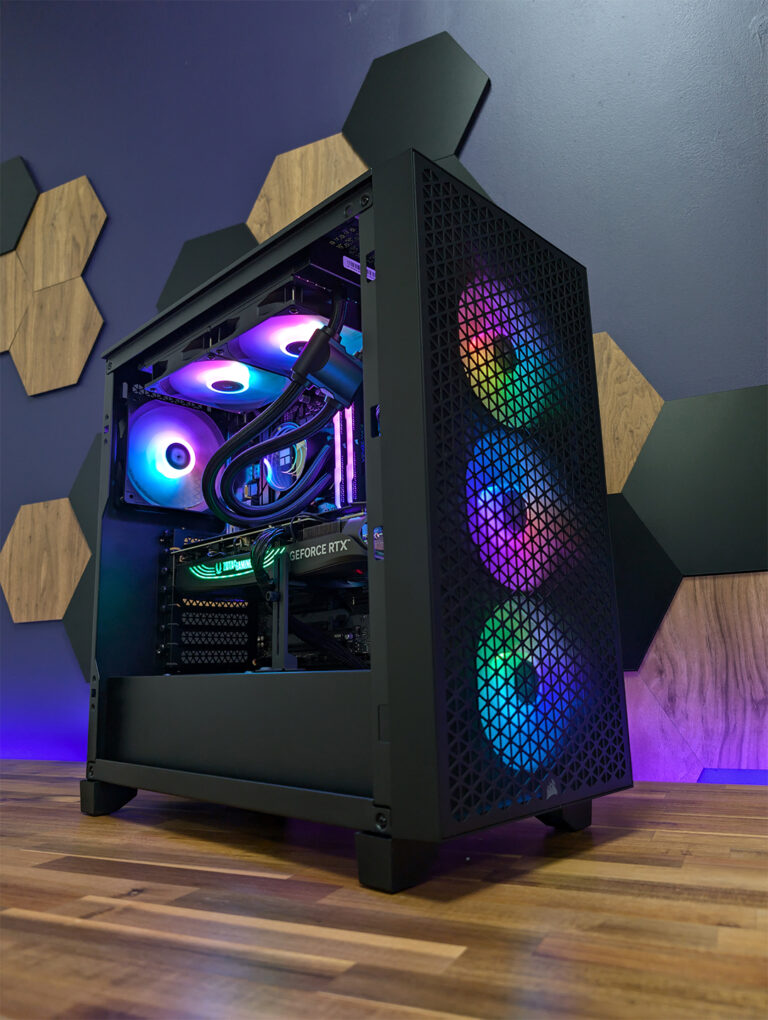 PC gamer Pyro RTX 5070